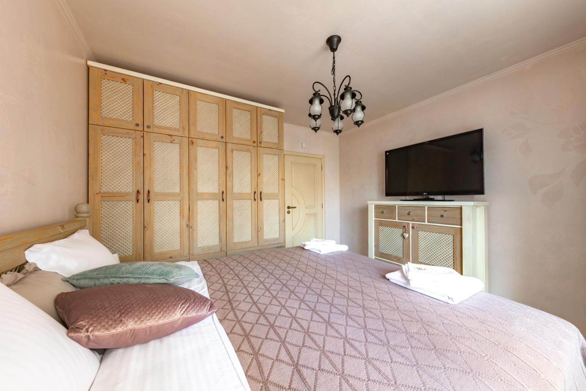 Happy Town Apartments Велико Търново Екстериор снимка